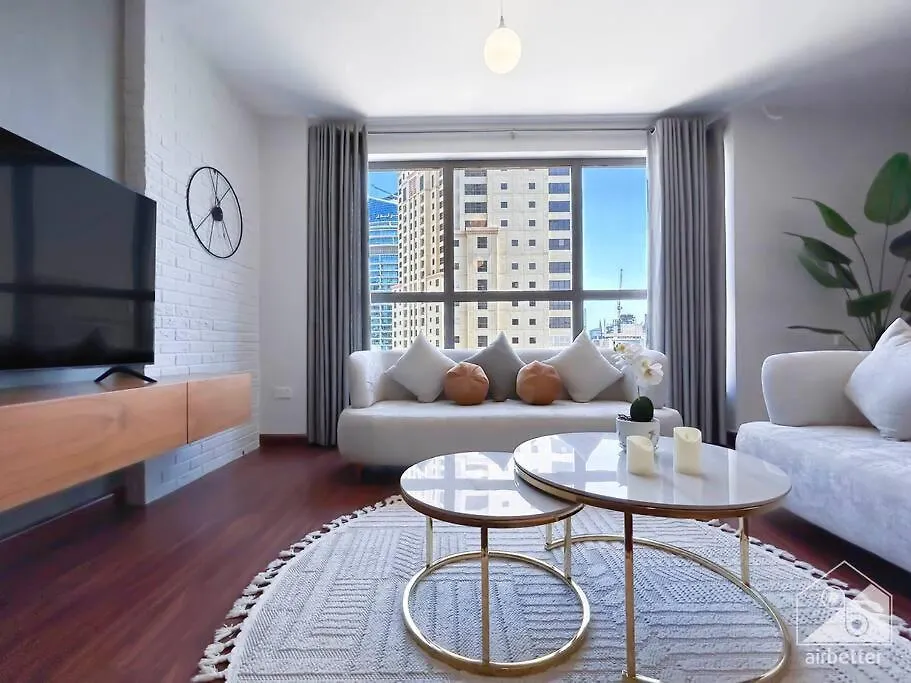 Luxury Stay With Incredible Views & Balcony Dubai Jbr